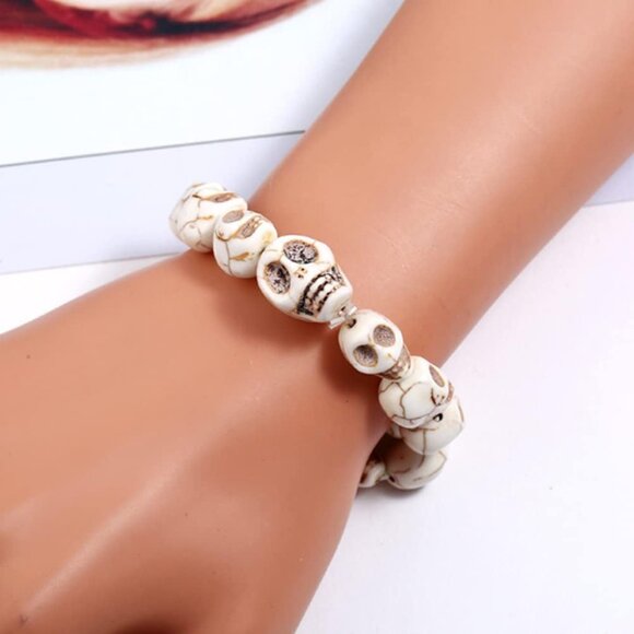 Stylish White & Turquoise Skull Bracelet - Fashionable Gothic Gift for Friends - Picture 2 of 6